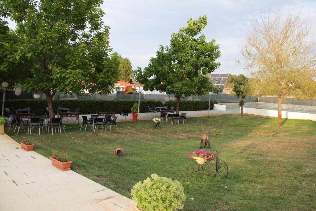 Bed and Breakfast O Pelicano Alfaiates Экстерьер фото